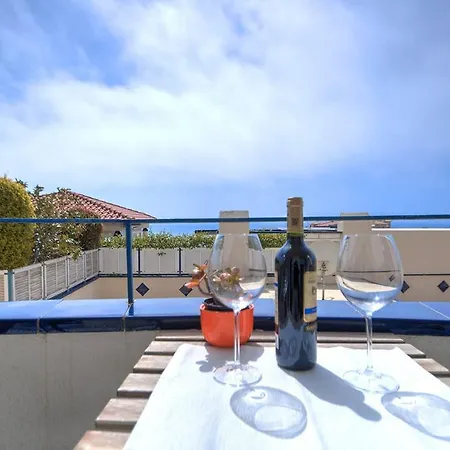 Apt. By The Sea By Hello Apartment Sitges